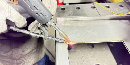 Laserschweißen bei WeDa Metall GmbH